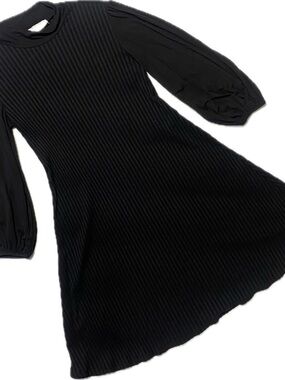 Amour Vert Black Ribbed Midi Dress with Puff Sleeves